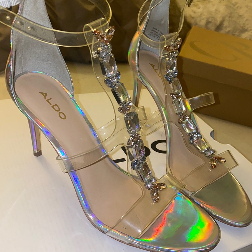 Fluorescent heel 🌈